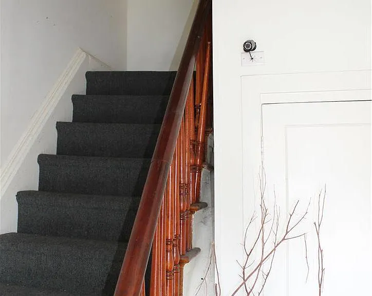 38 W Union Blvd #3 — Photo 8
