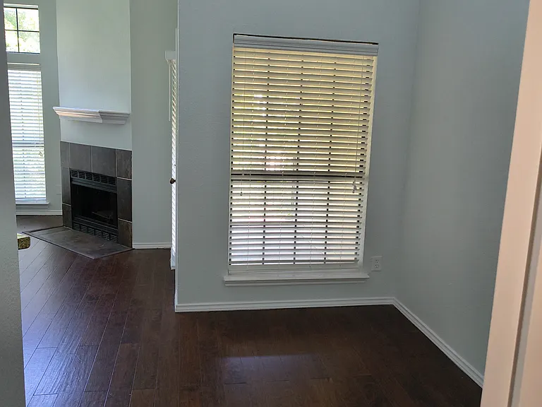 9601 Forest Ln #1024 — Photo 7