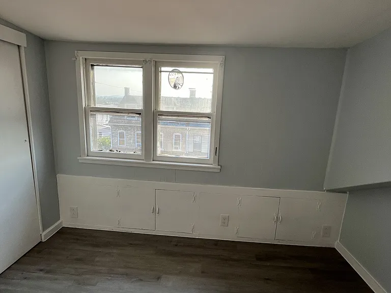 1313 Birch St — Photo 10