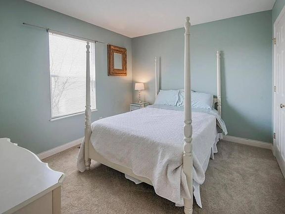 3rd image of 6189 Womersley Dr