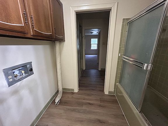4th image of 831 Duke Of Gloucester St #D