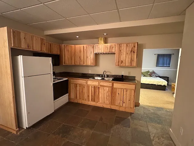 1 bed, 800 sqft, $1,550 — Photo 4
