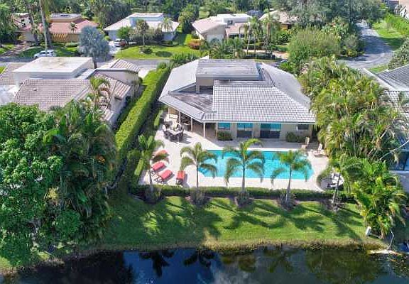 Home For Sale In Seagate Country Club