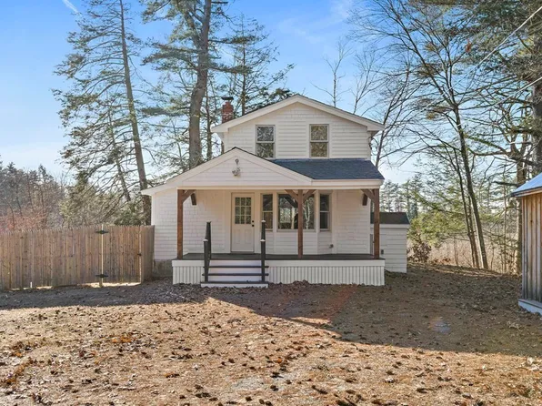 110 Pond St, Newton, NH 03858