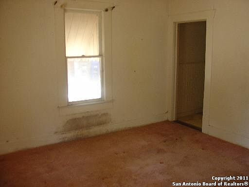 2nd image of 1631 N CENTER