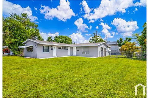 421 NW 35th Ct #B Photo 1