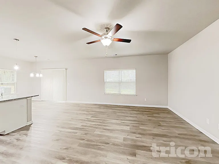 205 Spring Knoll Dr — Photo 17
