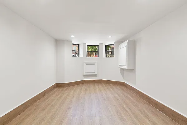 Rented by Compass | media 15