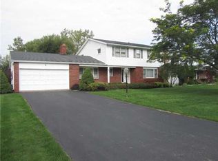 147 Roby Dr, Rochester, NY 14618