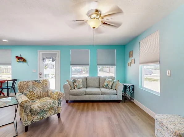 109 10th St S #Id1591358p, Bradenton Beach, FL 34217