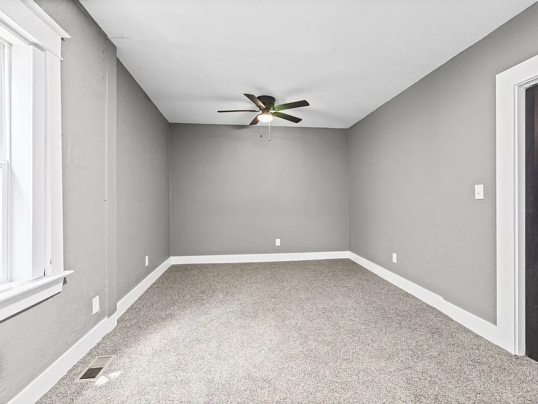 3828 Chestnut Ave — Photo 8