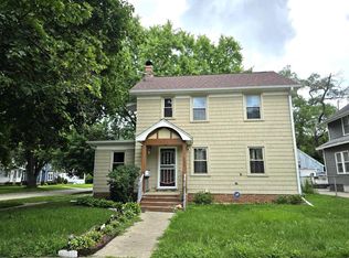 959 11th St, Beloit, WI 53511