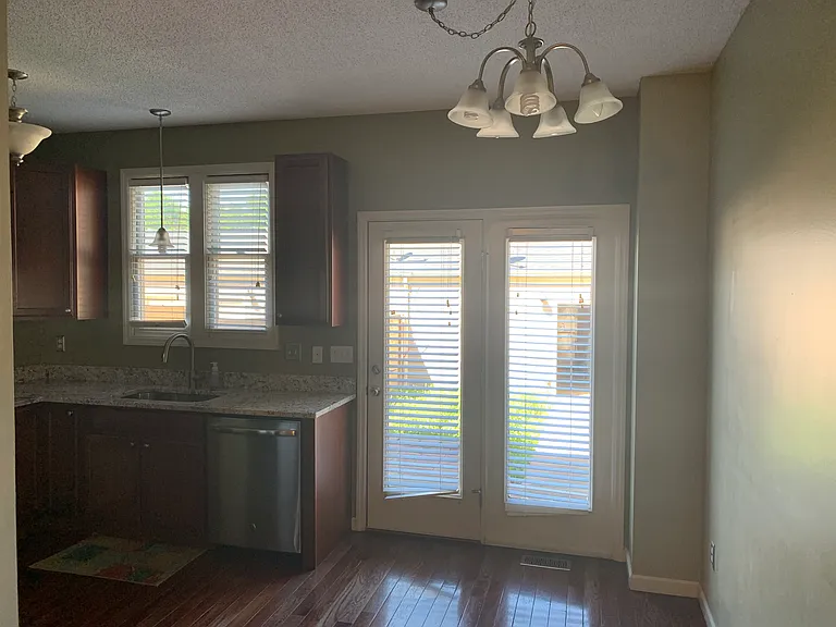 3584 N New Town Ave — Photo 13
