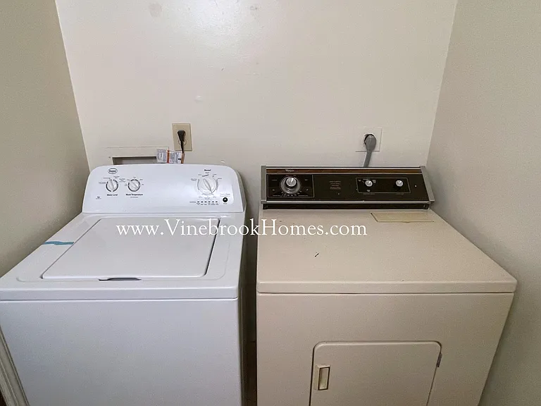 8137 Mount Aetna St — Photo 8