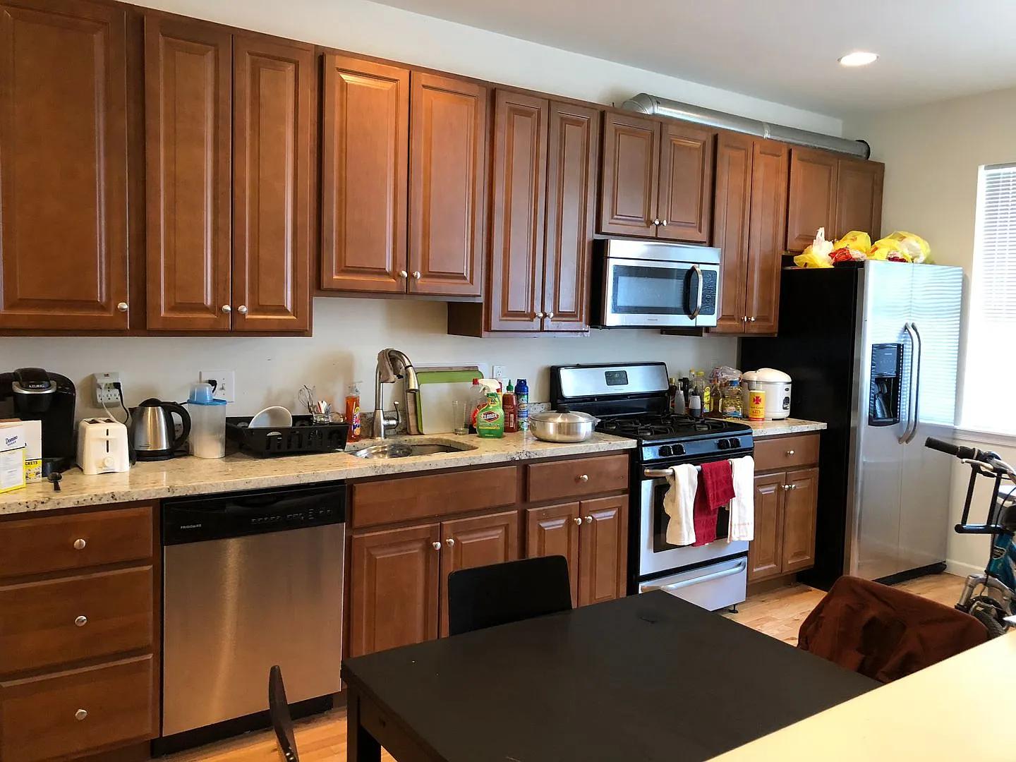 425 N Holly St New — Photo 3