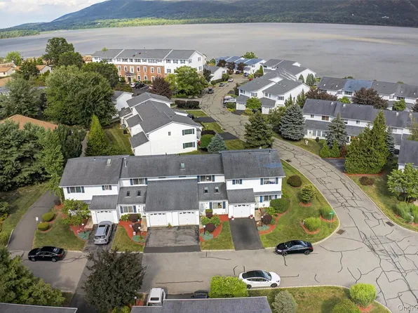 402 Plover Court, New Windsor, NY 12553