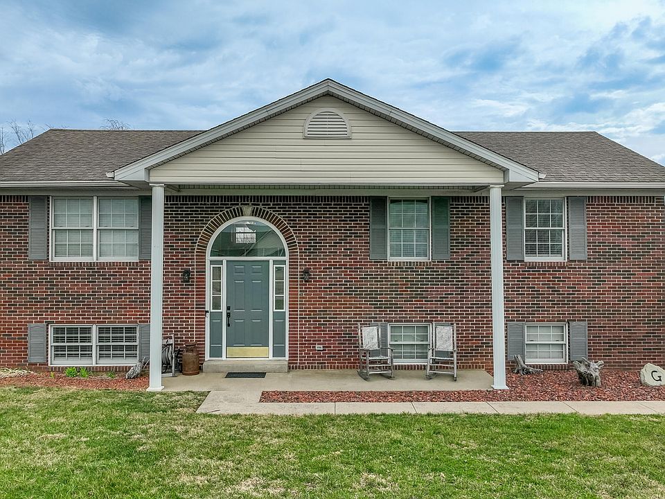 1st image of 107 Raven Dr