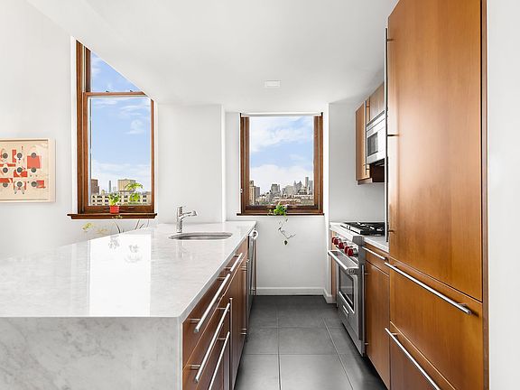 5th image of 305 2nd Ave APT 726