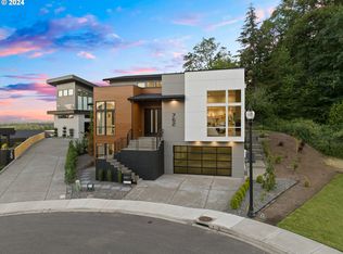 762 NE Province Ct, Camas, WA 98607