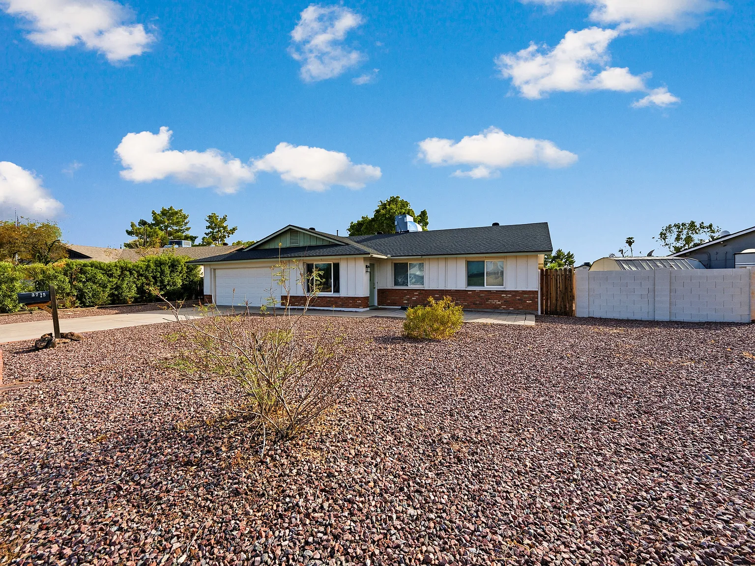 3 bed, 1590 sqft, $2,095 — Photo 1