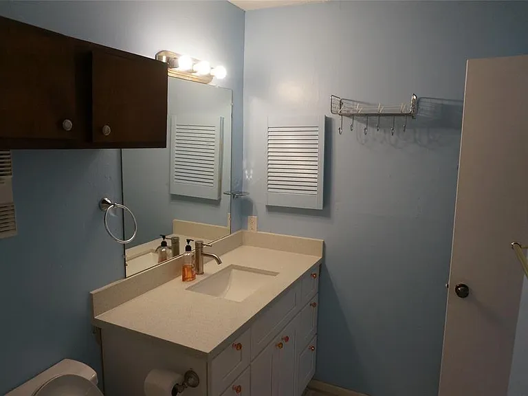 8427 Hearth Dr #6 — Photo 10