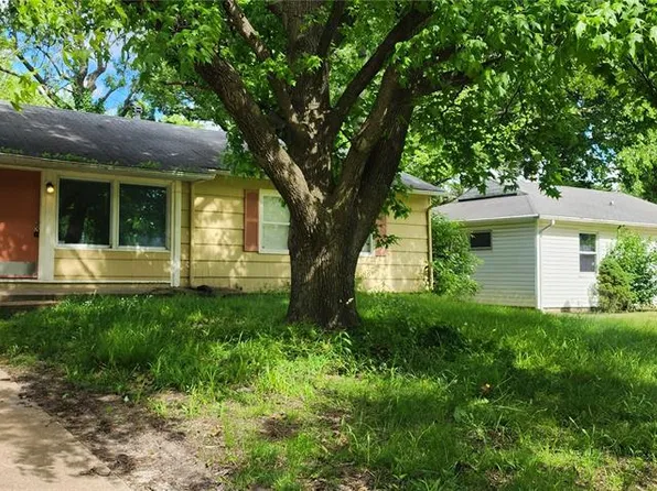 9744 Medford Dr, Saint Louis, MO 63136