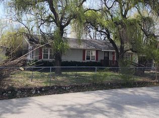 131 Duncan Ln, Oneida, TN 37841