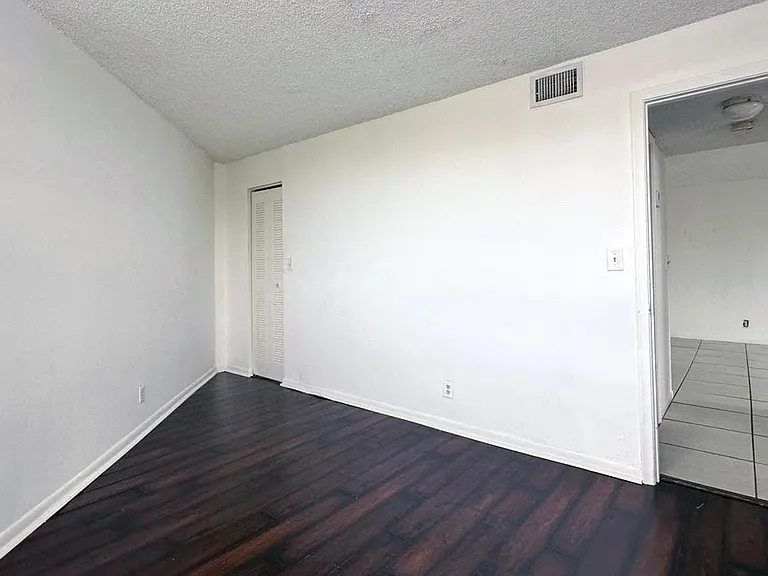 1900 N Congress Ave #407 — Photo 11