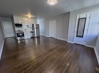 1616 Spruce St #3F, Philadelphia, PA 19103