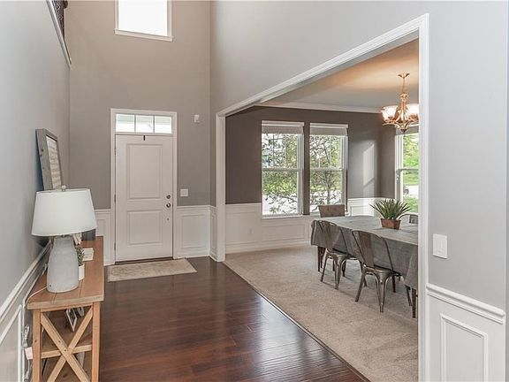 4th image of 15746 Chapel Park Dr E