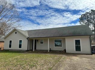 980 Hunters Retreat Dr, Collierville, TN 38017