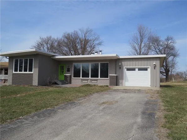 102 W 7th St, Stanberry, MO 64489