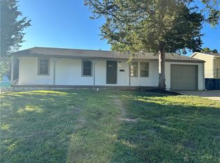 806 Reed St, Liberty, MO 64068