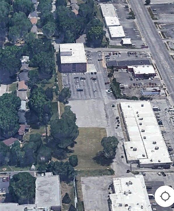 2nd image of 3601 S Noland Rd
