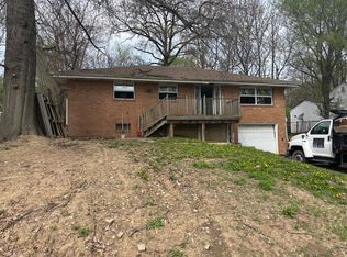 6107 S Adams St, Bartonville, IL 61607