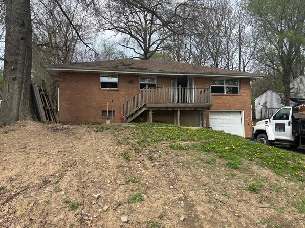 6107 S Adams St, Bartonville, IL 61607