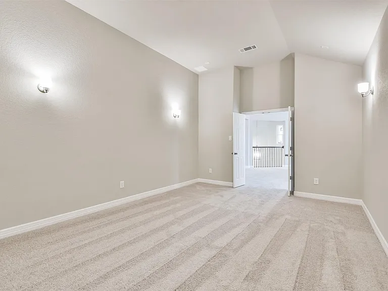 8211 Chartres Wind Dr — Photo 30