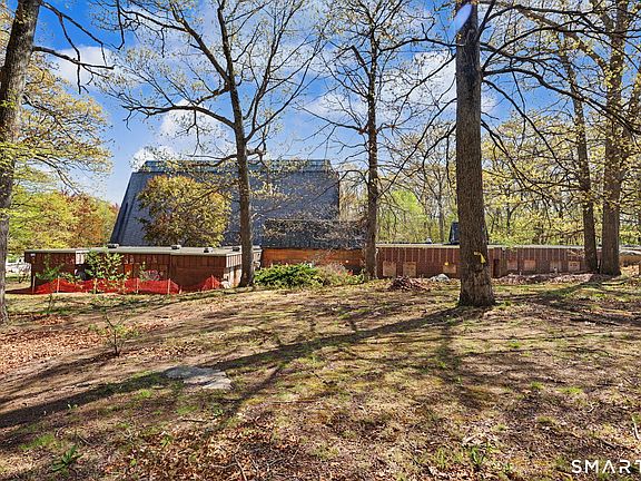3rd image of 231 Gungywamp Road
