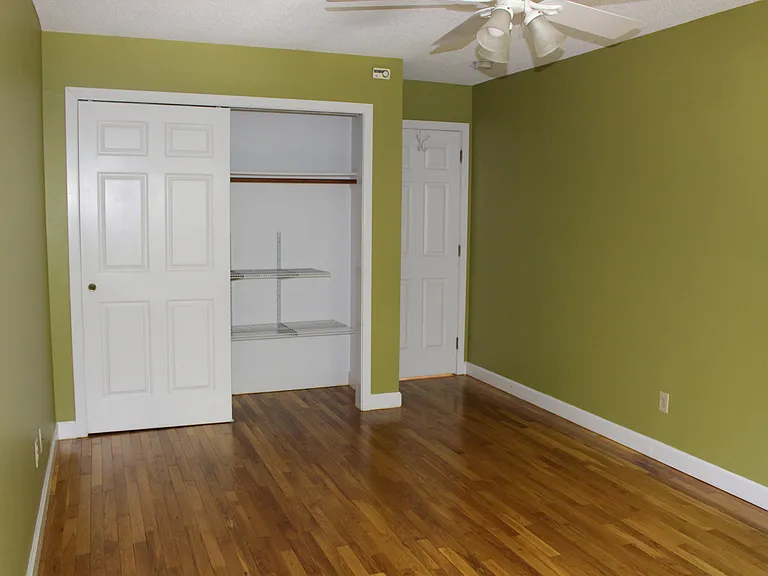 75 Florence Way — Photo 24