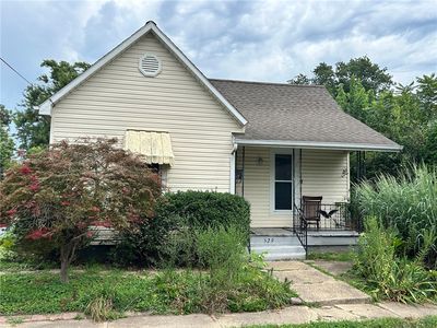 529 N 6th St, Charleston, IL, 61920