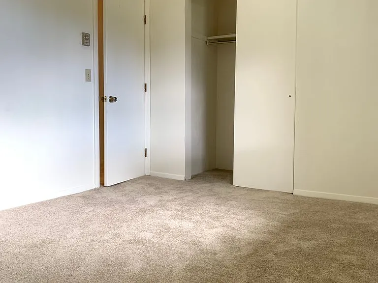 Westland Meadows — Photo 8