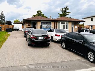 23 Gulliver Cres, Brampton, ON L6S 1T1