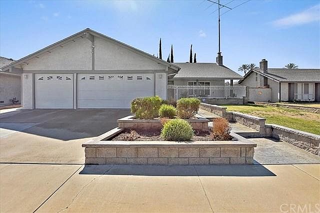 1st image of 24143 Via Vargas Dr