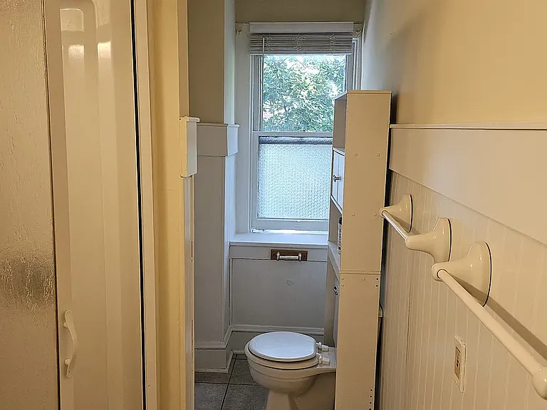 145 E North St #3 — Photo 10