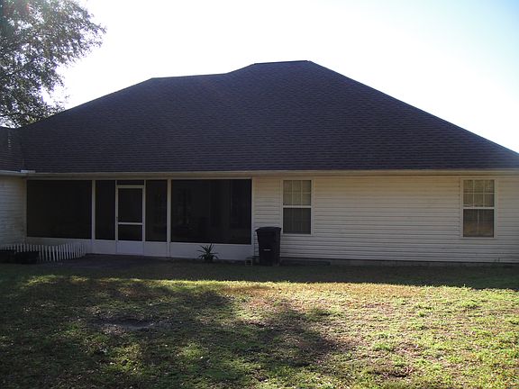 3rd image of 416 SW Callaway Dr