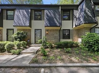 225 Triumph Dr NW, Atlanta, GA 30327