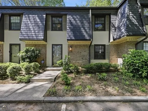 225 Triumph Dr NW, Atlanta, GA 30327
