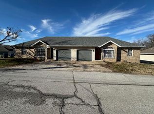 1913/1915 N 18th Ave, Ozark, MO 65721