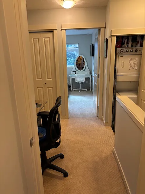 Cozy Townhouse In Prime Location — Photo 4