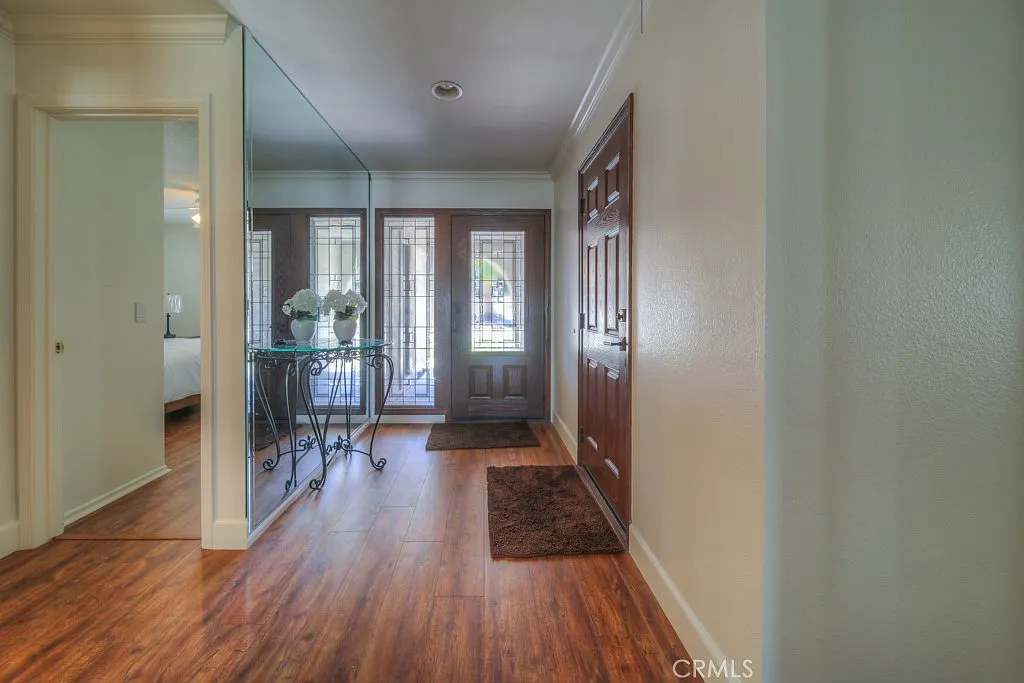 3 bed, 1579 sqft, $5,000 — Photo 3
